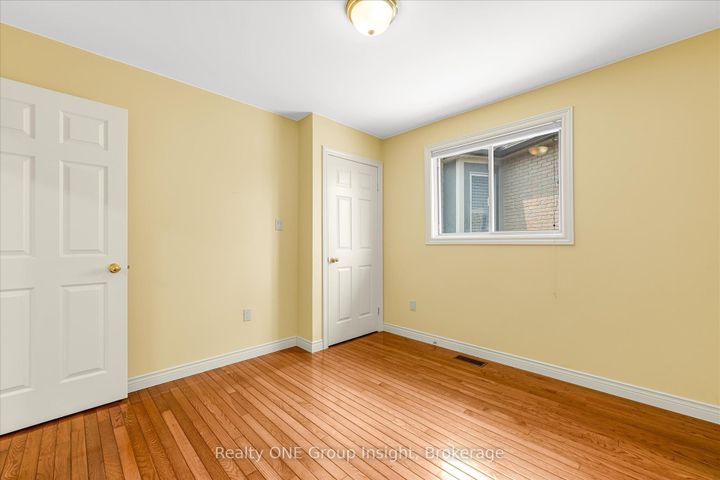 Photo 24 at 66 Chelmsford Place, Kentley, Hamilton
