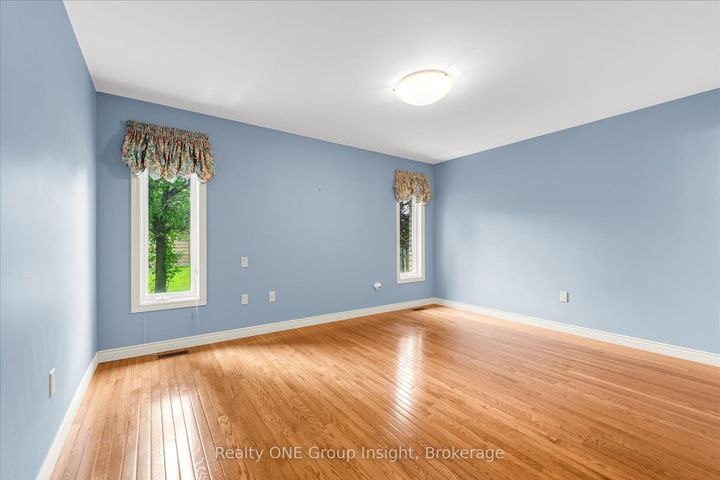 Photo 25 at 66 Chelmsford Place, Kentley, Hamilton