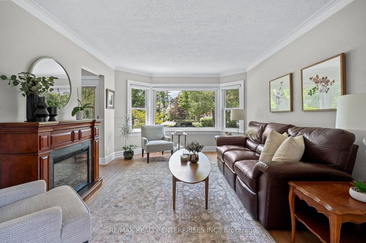 Photo 3 at 43 Pine Avenue S, Port Credit, Mississauga