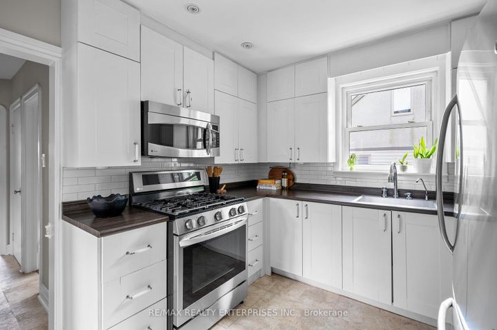 Photo 7 at 43 Pine Avenue S, Port Credit, Mississauga