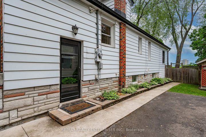 Photo 27 at 43 Pine Avenue S, Port Credit, Mississauga
