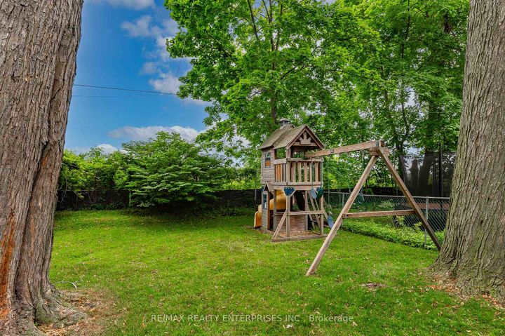 Photo 31 at 43 Pine Avenue S, Port Credit, Mississauga