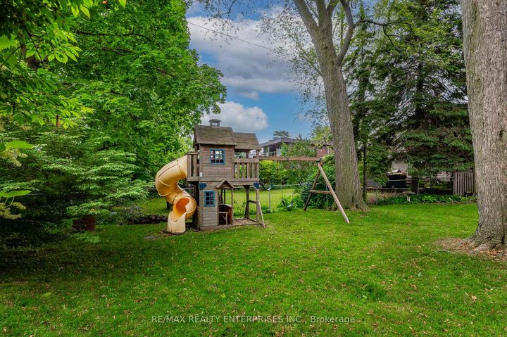 Photo 33 at 43 Pine Avenue S, Port Credit, Mississauga