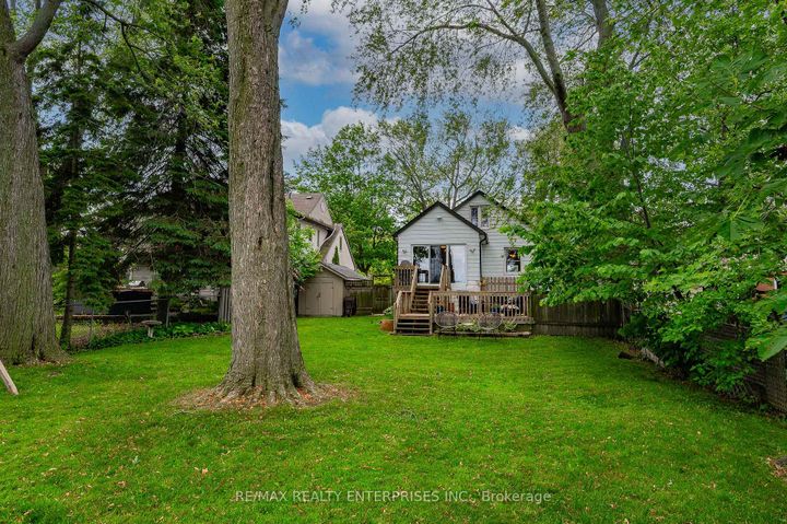 Photo 34 at 43 Pine Avenue S, Port Credit, Mississauga