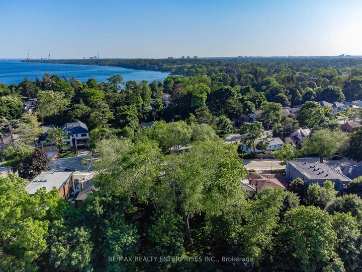 Photo 37 at 43 Pine Avenue S, Port Credit, Mississauga
