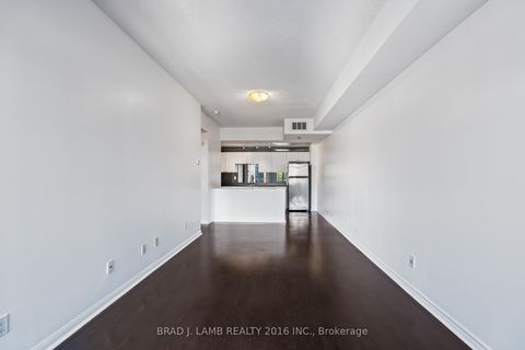 Photo 5 at 428 - 550 Front Street W, Waterfront Communities C1, Toronto