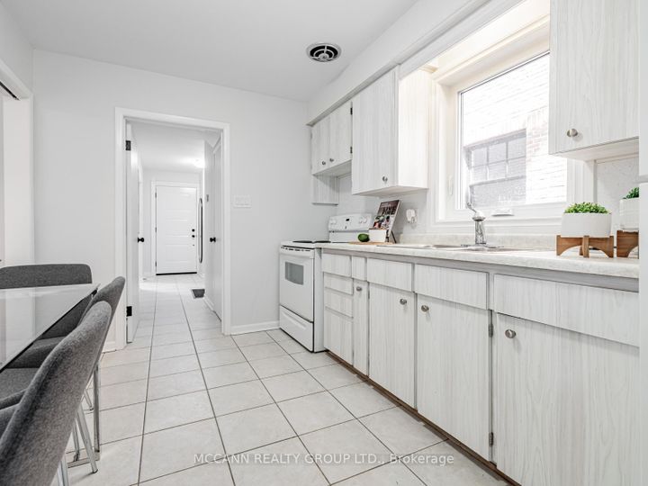 Photo 14 at 157 1/2 Roslin Avenue, Lawrence Park North, Toronto