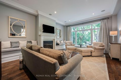 Photo 11 at 14 St. Phillips Road, Humber Heights, Toronto