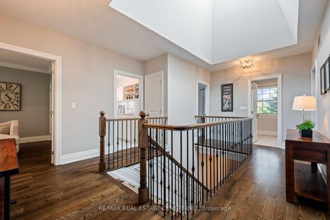 Photo 22 at 14 St. Phillips Road, Humber Heights, Toronto