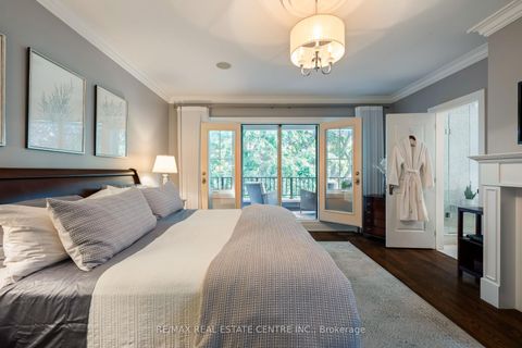Photo 24 at 14 St. Phillips Road, Humber Heights, Toronto