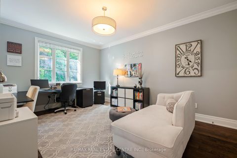 Photo 31 at 14 St. Phillips Road, Humber Heights, Toronto