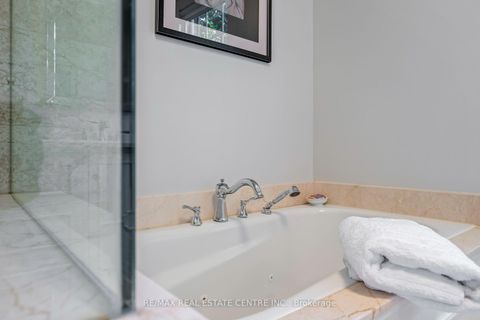 Photo 38 at 14 St. Phillips Road, Humber Heights, Toronto