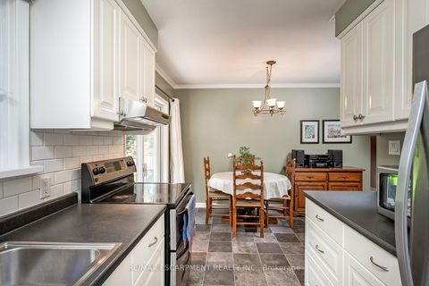 Photo 14 at 414 Third Line, WO West, Oakville