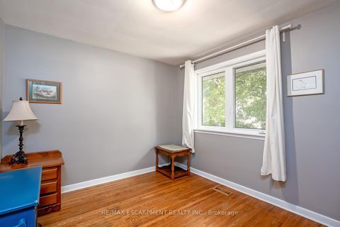Photo 17 at 414 Third Line, WO West, Oakville