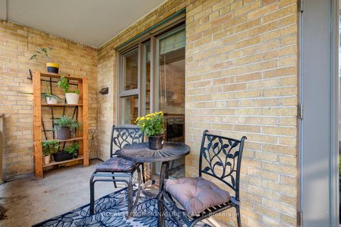 Photo 18 at 3 - 8 Corinth Gardens, Mount Pleasant East, Toronto