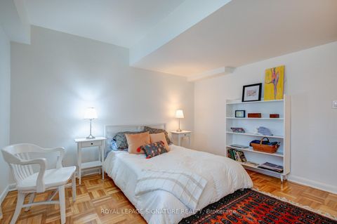 Photo 27 at 3 - 8 Corinth Gardens, Mount Pleasant East, Toronto