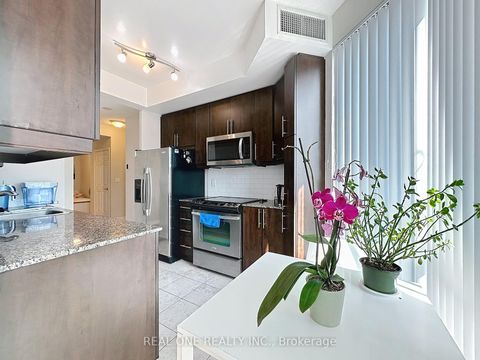 Photo 11 at 2205 - 18 Holmes Avenue, Willowdale East, Toronto