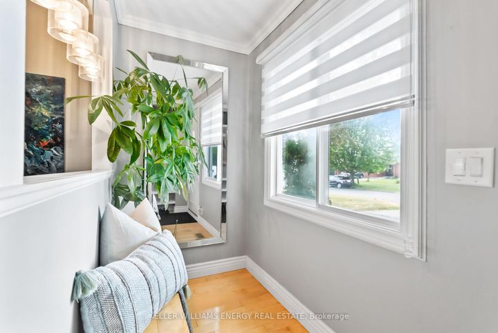 Photo 3 at 211 Severn Street, McLaughlin, Oshawa