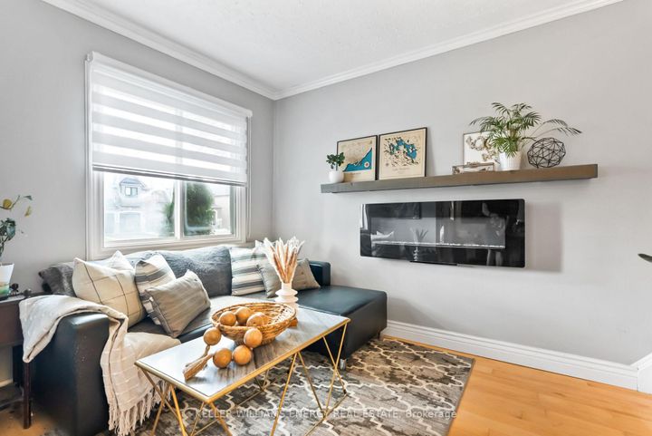 Photo 5 at 211 Severn Street, McLaughlin, Oshawa