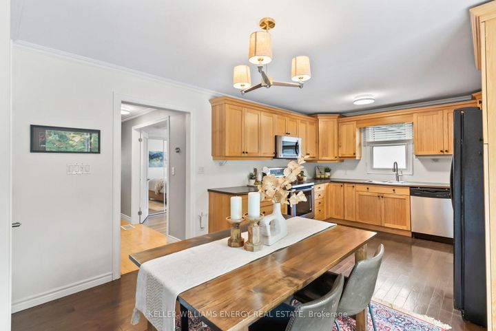 Photo 8 at 211 Severn Street, McLaughlin, Oshawa