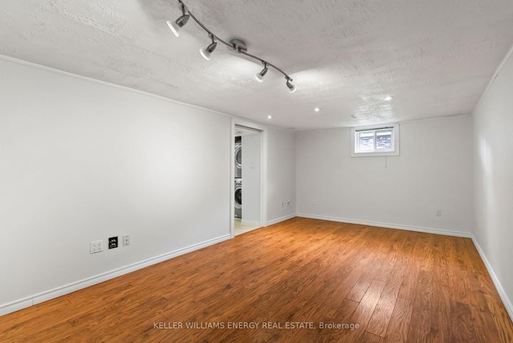 Photo 27 at 211 Severn Street, McLaughlin, Oshawa