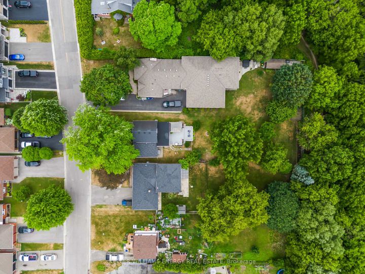 Photo 41 at 211 Severn Street, McLaughlin, Oshawa
