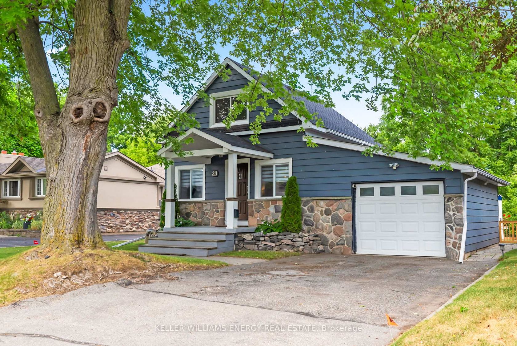 211 Severn Street, McLaughlin, Oshawa 2