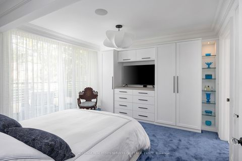 Photo 16 at 26 Mcmaster Avenue, Casa Loma, Toronto