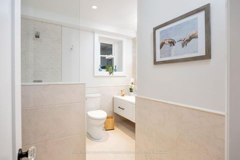 Photo 24 at 26 Mcmaster Avenue, Casa Loma, Toronto