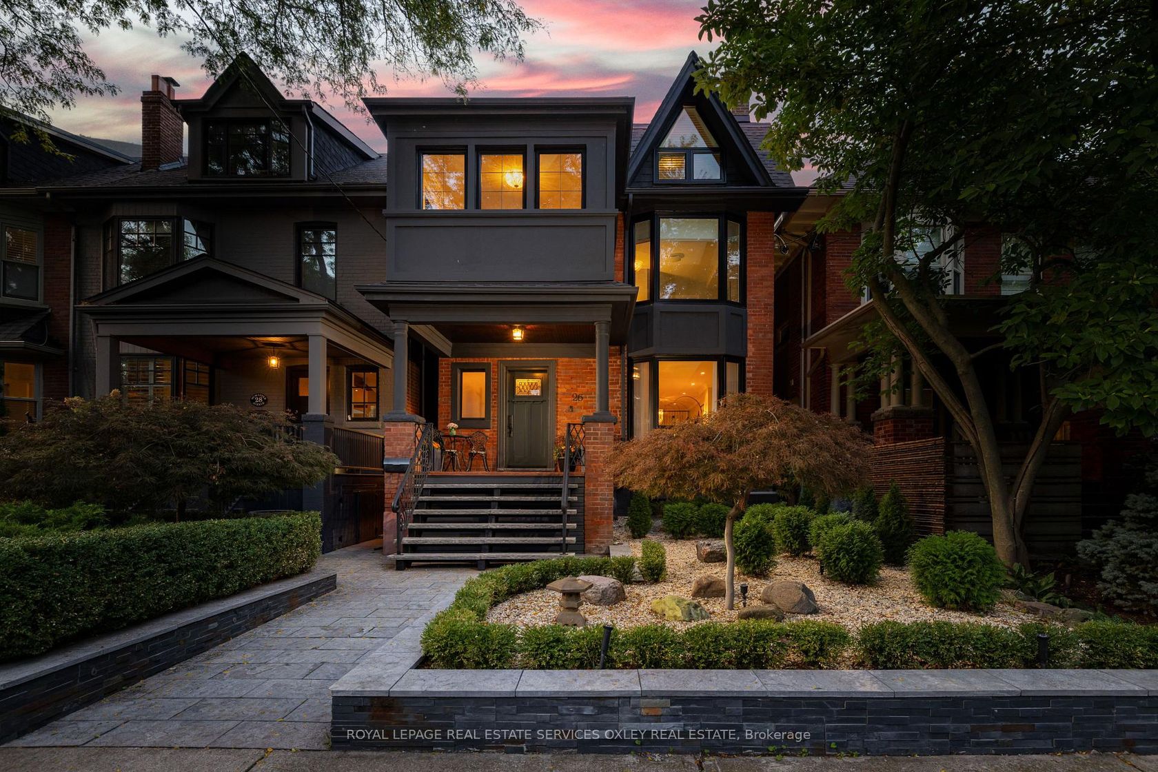 26 Mcmaster Avenue, Casa Loma, Toronto 