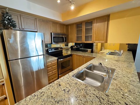 Photo 1 at 3009 - 761 Bay Street, Bay Street Corridor, Toronto Photo 1 at 3009 - 761 Bay Street, Bay Street Corridor, Toronto