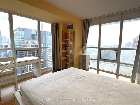 Photo 3 at 3009 - 761 Bay Street, Bay Street Corridor, Toronto