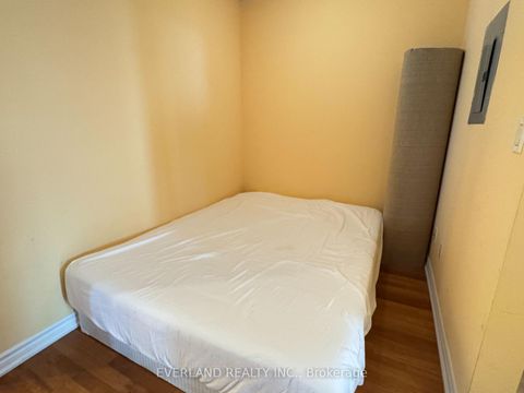 Photo 7 at 3009 - 761 Bay Street, Bay Street Corridor, Toronto