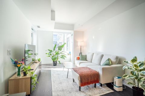 Photo 11 at 712 - 543 RICHMOND Street W, Waterfront Communities C1, Toronto