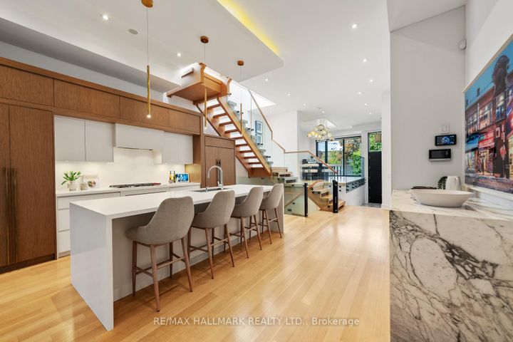 Photo 11 at 245 Brookdale Avenue, Lawrence Park North, Toronto