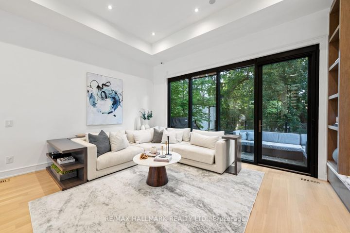 Photo 13 at 245 Brookdale Avenue, Lawrence Park North, Toronto