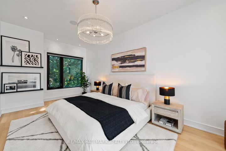 Photo 24 at 245 Brookdale Avenue, Lawrence Park North, Toronto
