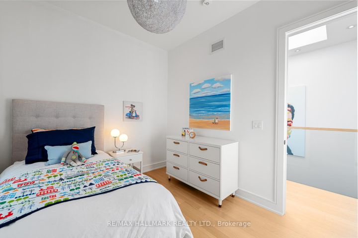 Photo 29 at 245 Brookdale Avenue, Lawrence Park North, Toronto