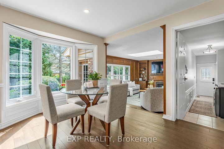 Photo 16 at 158 Broad Leaf Crescent, Ancaster, Hamilton