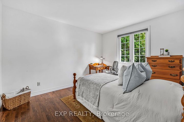 Photo 24 at 158 Broad Leaf Crescent, Ancaster, Hamilton