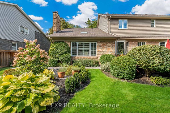 Photo 38 at 158 Broad Leaf Crescent, Ancaster, Hamilton