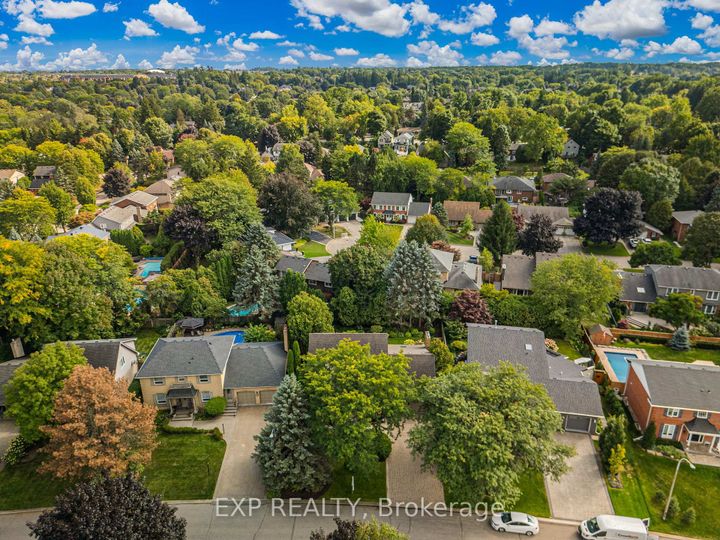 Photo 45 at 158 Broad Leaf Crescent, Ancaster, Hamilton