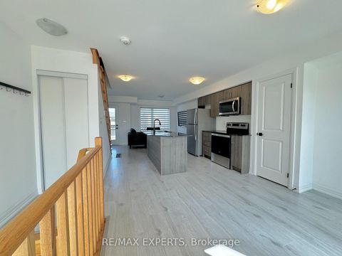 Photo 4 at 67 Fairlane Avenue, Painswick South, Barrie