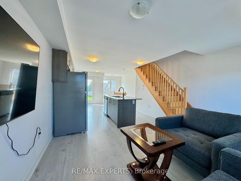 Photo 9 at 67 Fairlane Avenue, Painswick South, Barrie Photo 9 at 67 Fairlane Avenue, Painswick South, Barrie