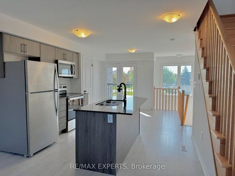 Photo 11 at 67 Fairlane Avenue, Painswick South, Barrie