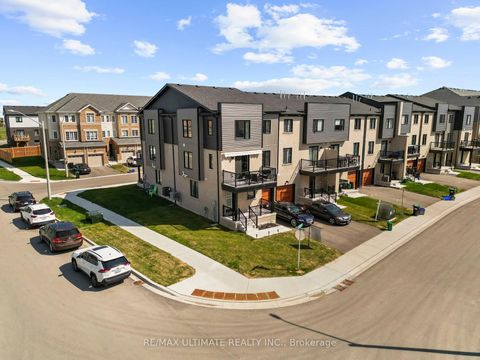 Photo 4 at 38 Silo Mews, Rural Barrie Southeast, Barrie