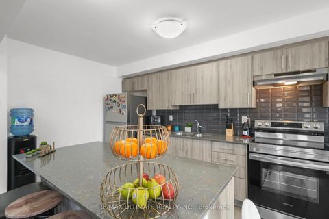 Photo 22 at 38 Silo Mews, Rural Barrie Southeast, Barrie