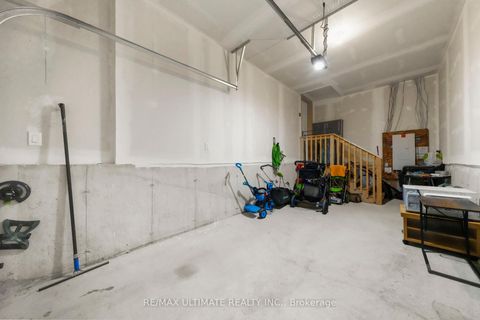 Photo 36 at 38 Silo Mews, Rural Barrie Southeast, Barrie