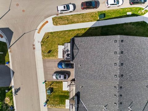 Photo 41 at 38 Silo Mews, Rural Barrie Southeast, Barrie