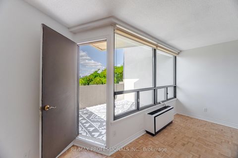 Photo 8 at B4 - 284 Mill Road, Markland Wood, Toronto